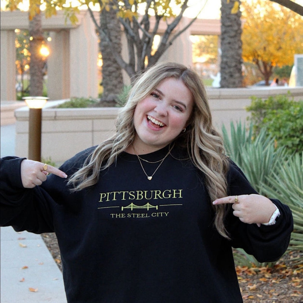 Blue Horizon Co Pittsburgh The Steel City 3X Crewneck